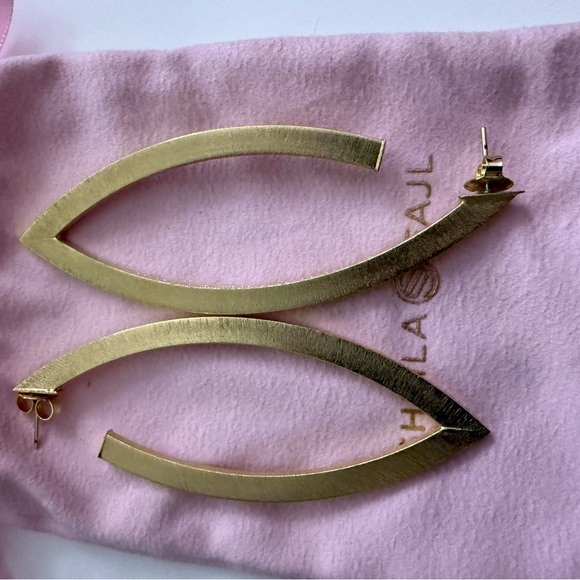 WOW Hoops by Sheila Fajl - Picture 5 of 7